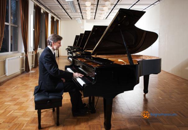 tư thế chơi piano đúng