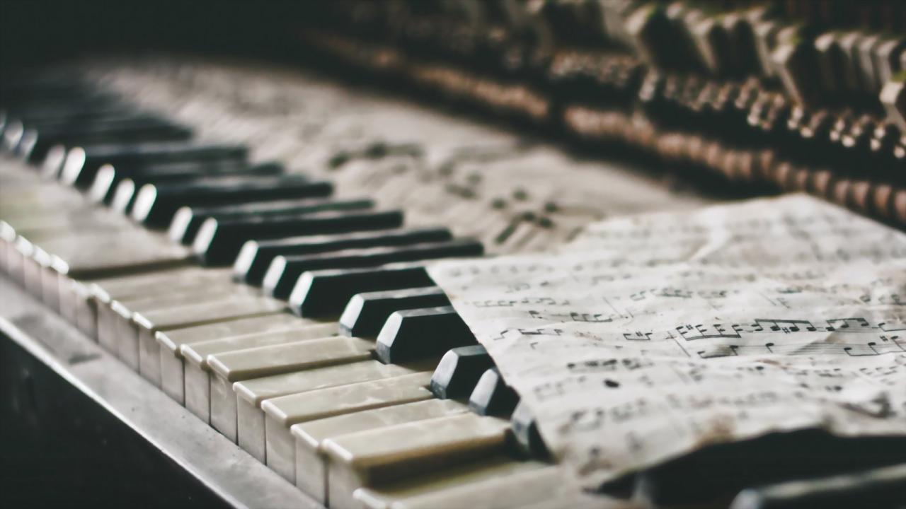 2133x1200 piano notes music