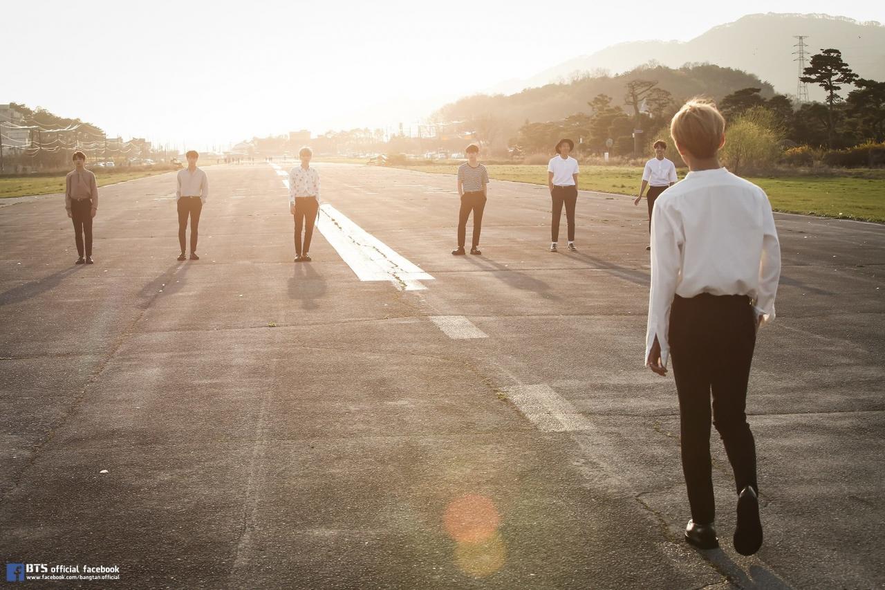 2000x1333 is the recent Festa photo of ...