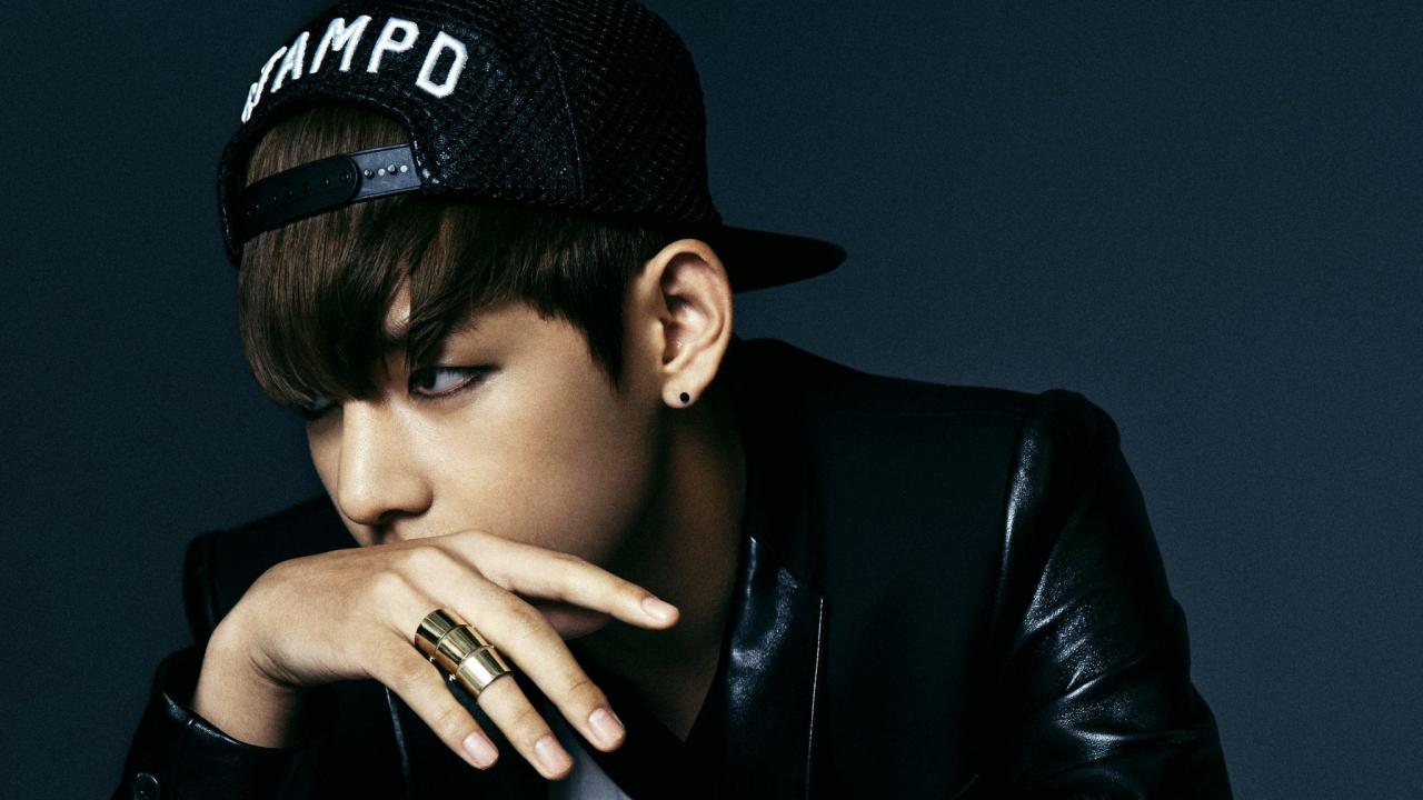 2560x1440 Preview wallpaper bangtan boys, bts, tehen, singer, face, cap 2560x1440