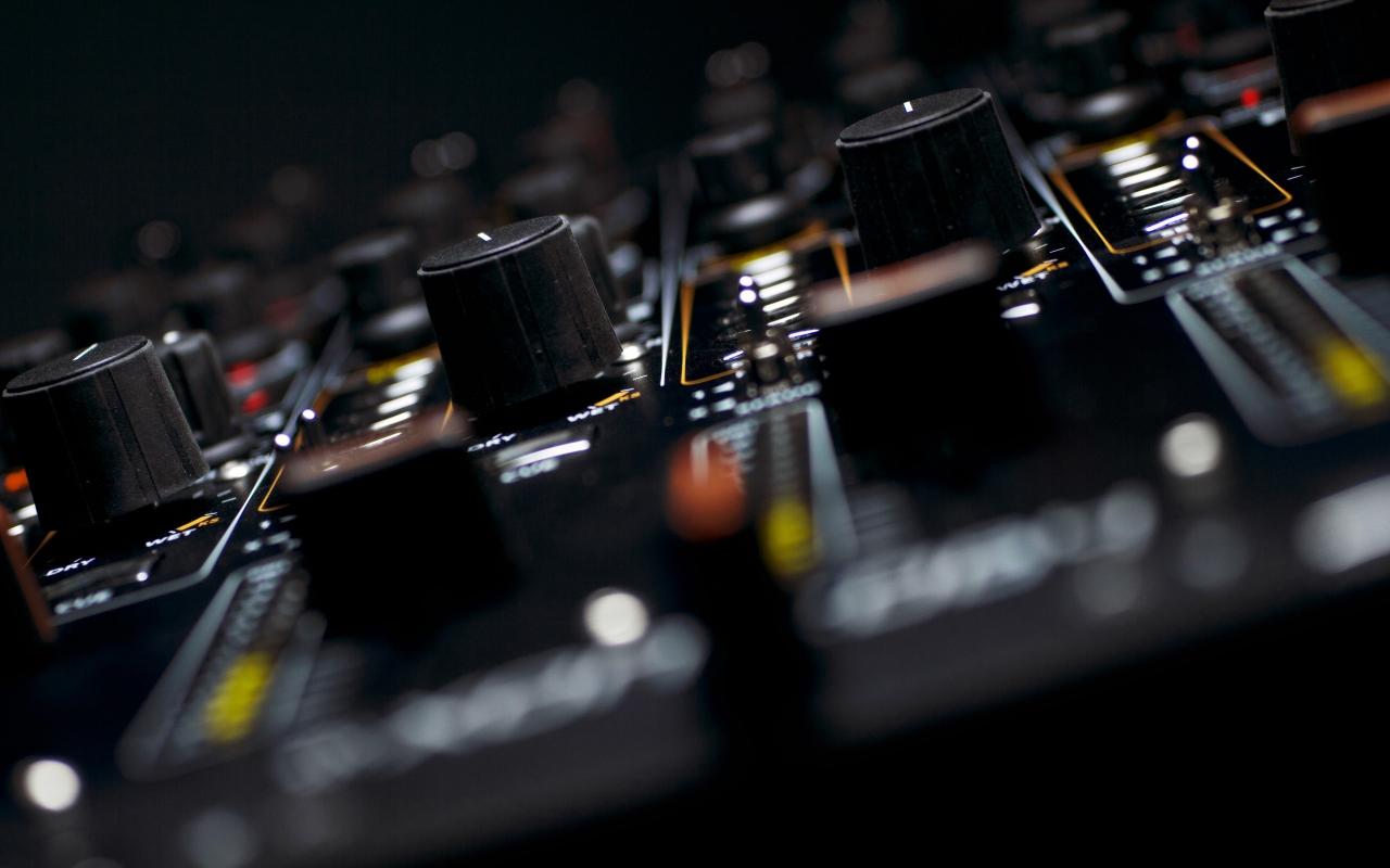 2560x1600 Music electronics dj allen and heath equipment wallpaper